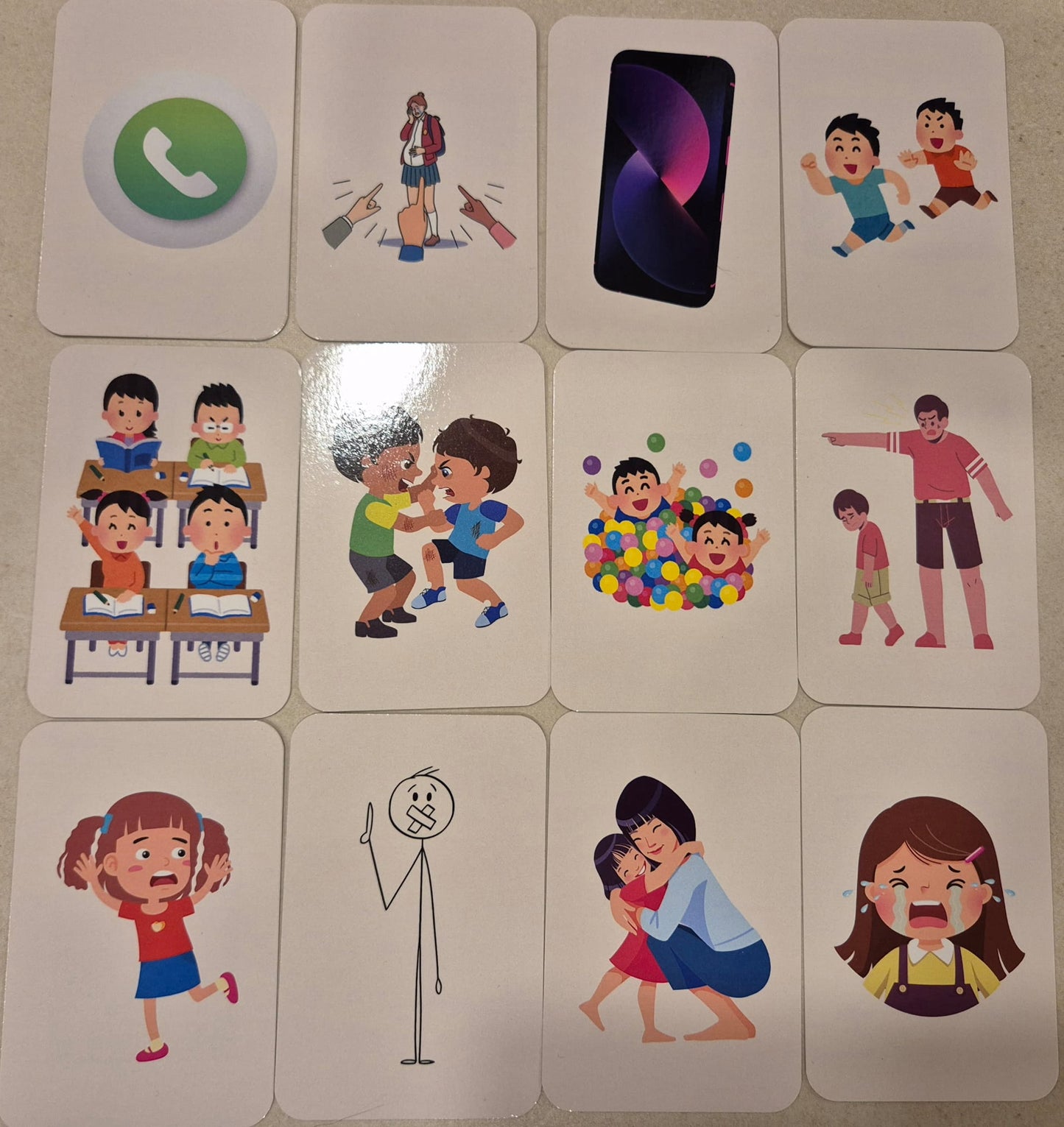 בול ברגש – משחק מצחיק, חכם ונוגע על רגשות שלא מדברים עליהם + מתנה חוברת ובה 17 הפעלות בונוס!)